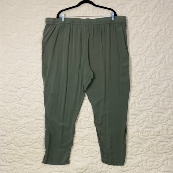 Penningtons Green Pants High Rise Relaxed Fit - Picture 2 of 10